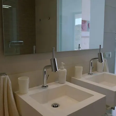 Apartamento De Lujo Climatizado - *