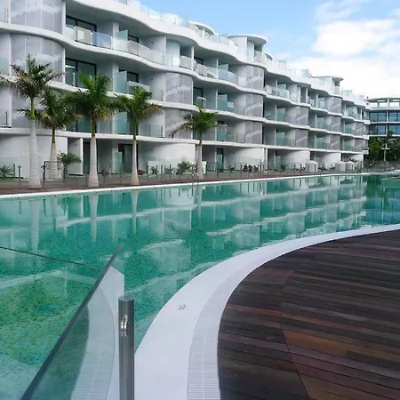 Apartamento De Lujo Climatizado - *